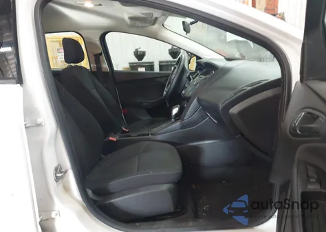 2016 Ford Focus S from USA, damaged, VIN 1FADP3E2XGL202559